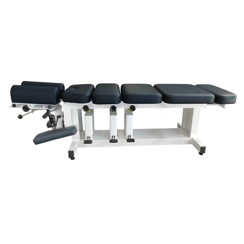 腳踩四節按摩床